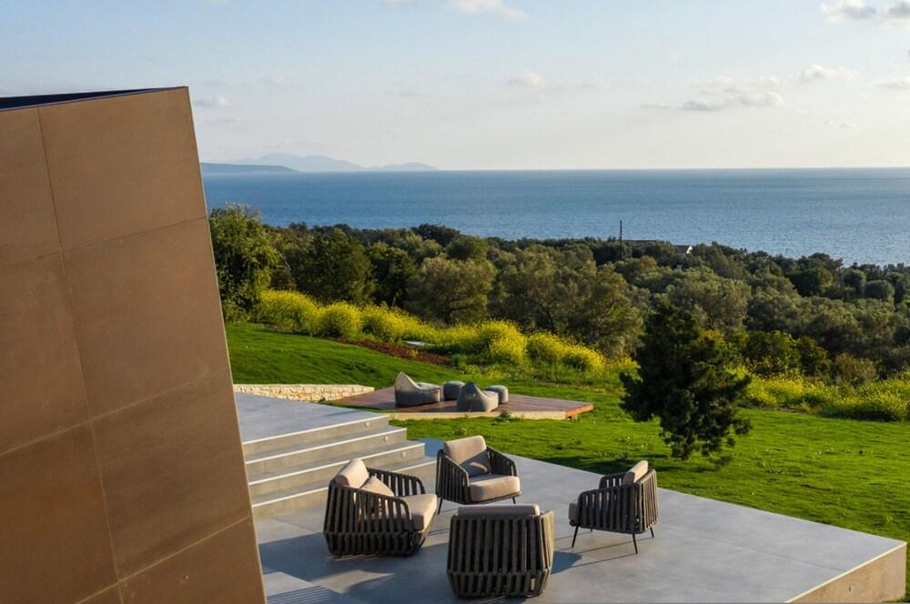 EGO Villas in Vasiliki