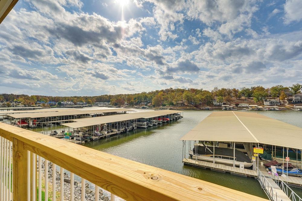Lakefront Osage Beach Condo w/ Water-view Balcony!