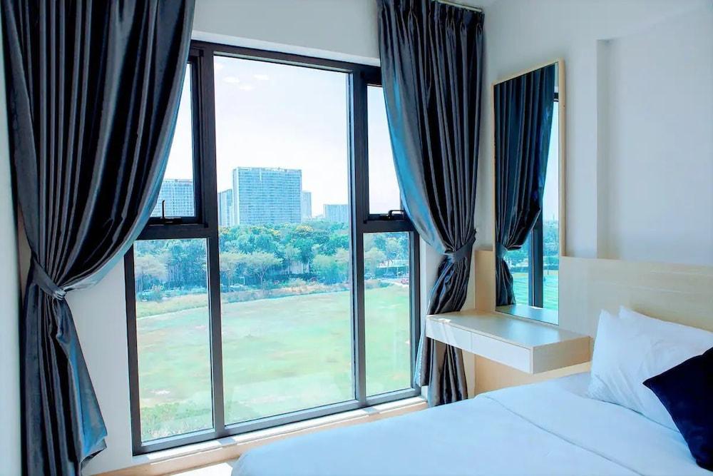 Cardinal Court Apartment