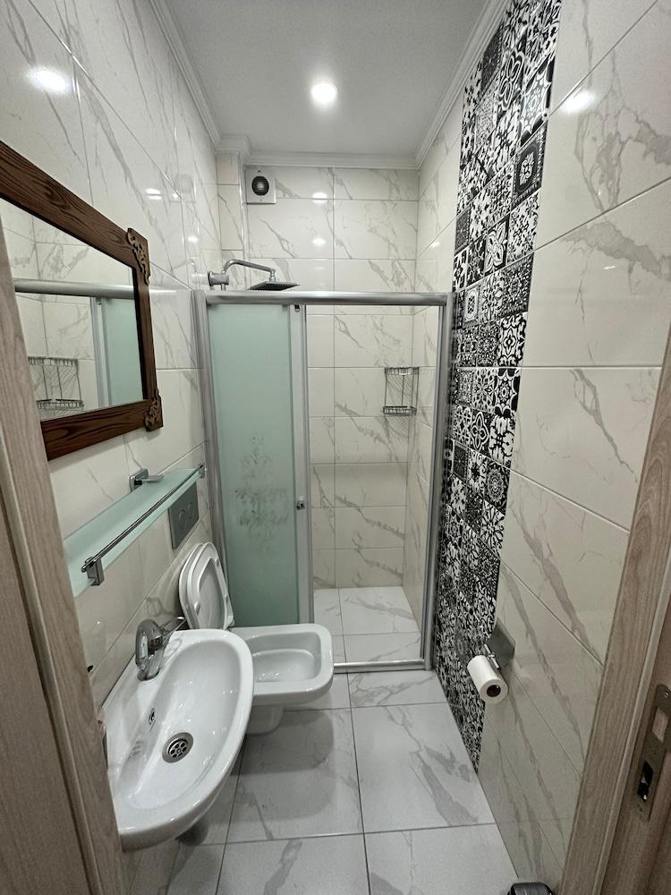 Long Street Suites Apartments