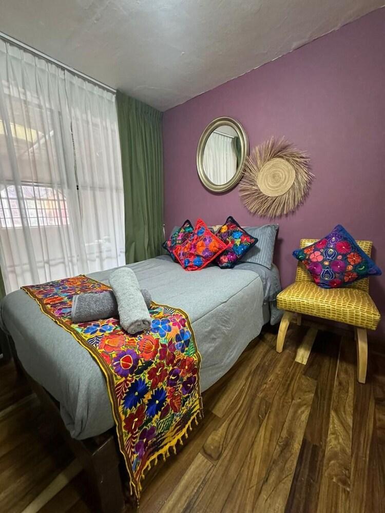 Homestal California Hostal Tlaquepaque