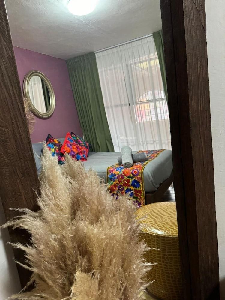 Homestal California Hostal Tlaquepaque