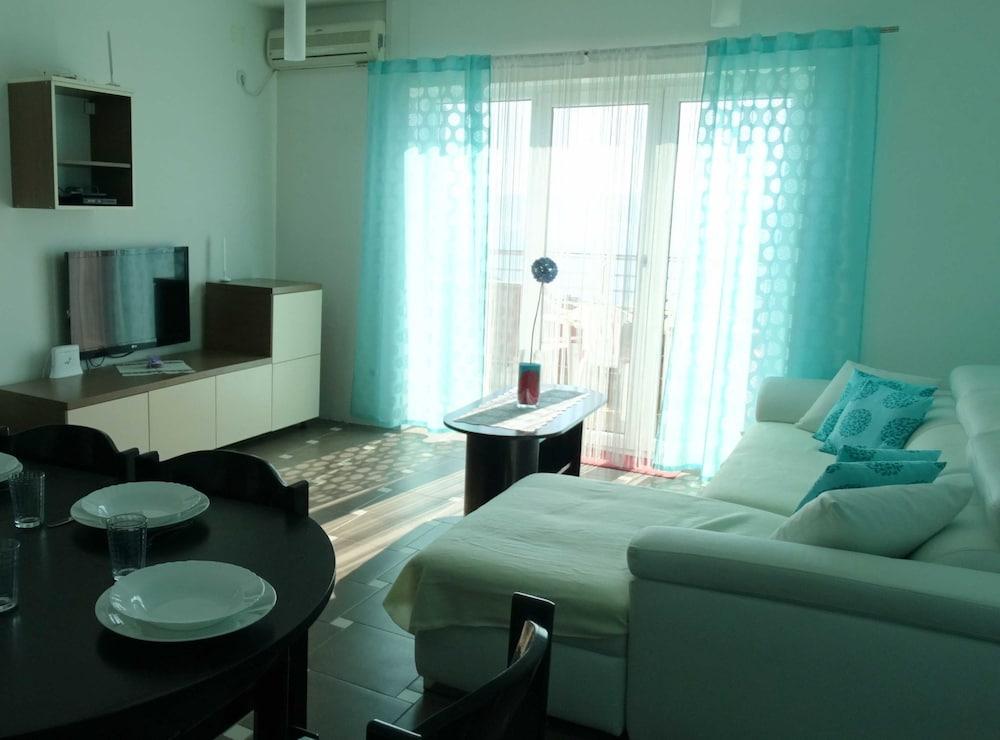 The Quiet Balcony Suite in Crikvenica