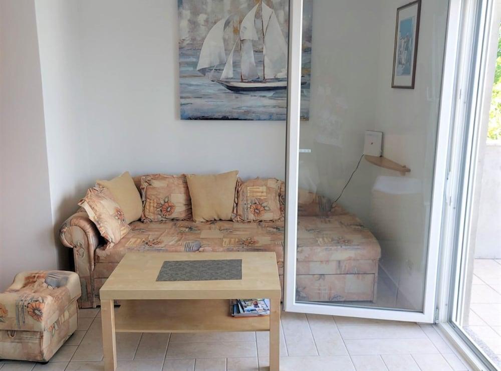 Serene Crikvenica Holiday Home With Hot Tub