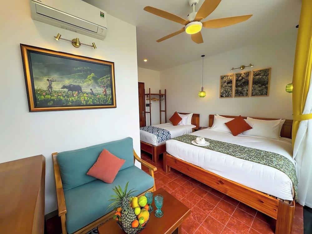 Blue Tropical House Hoi An