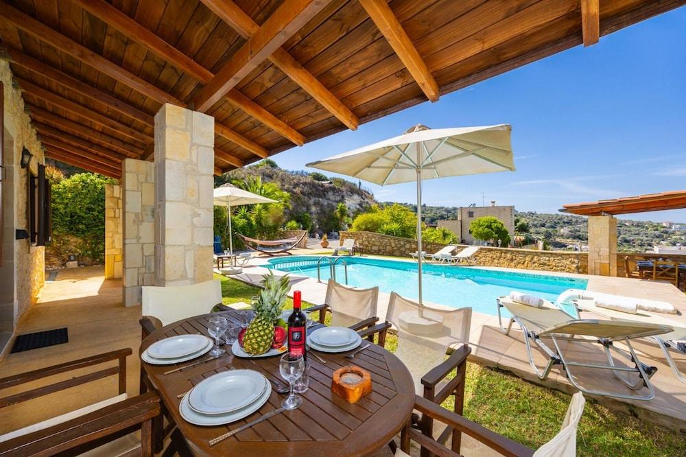 Villa Katia Faragi in Crete