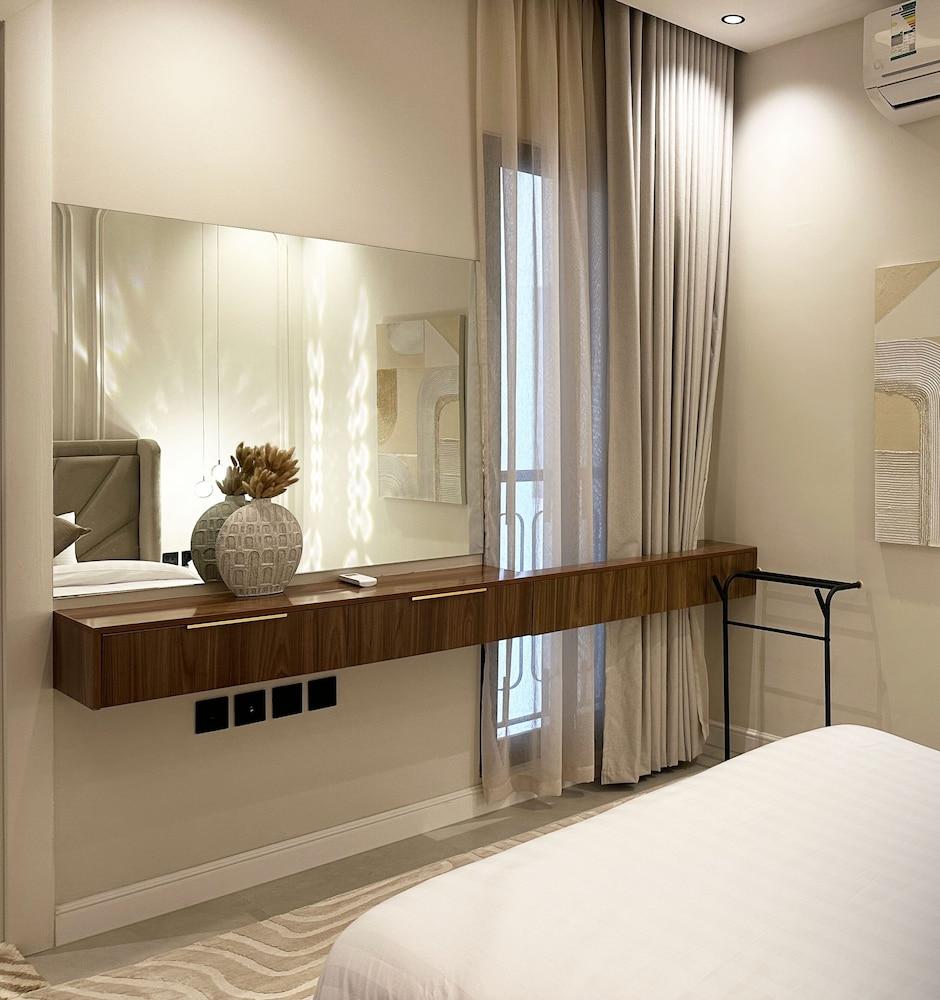 Kease Narjis A-12 Luxury Gold AX18