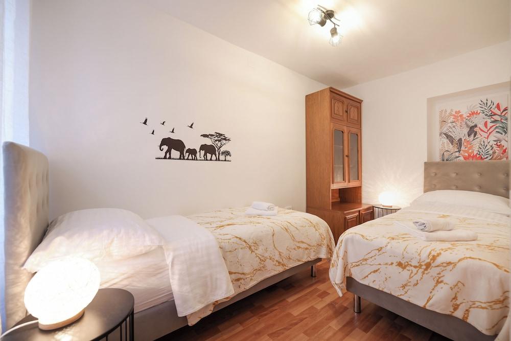 Viva - 2 bedroom apt in city centar