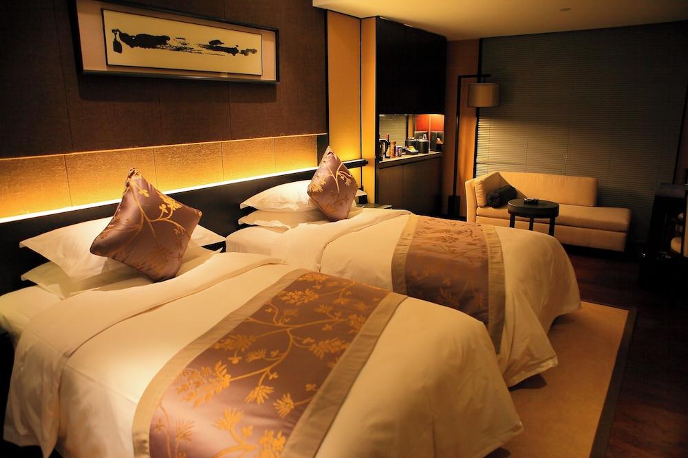 Gloria Plaza Hotel Dongsheng