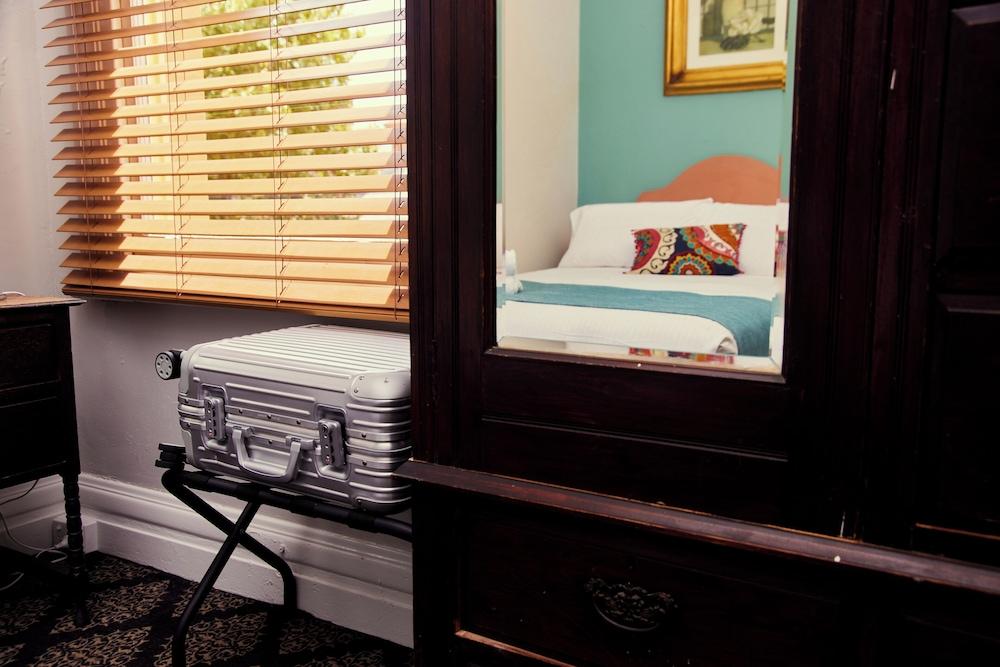 Australian Heritage Hotel