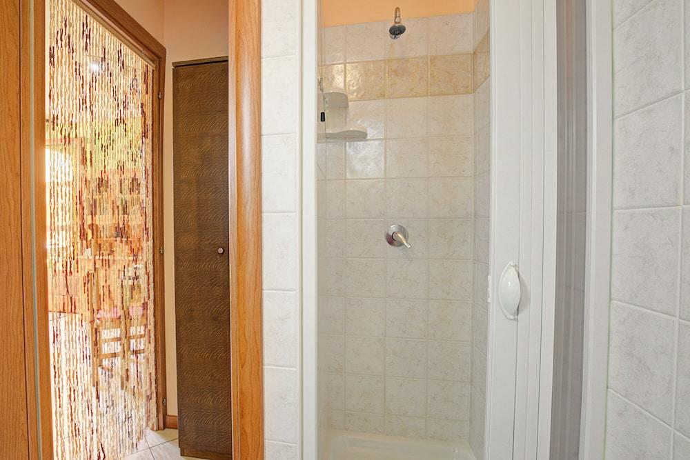 Holiday Sun Terrace Private & Shared Pool