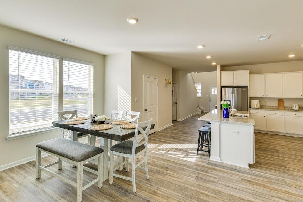 5 Mi to Bethany Beach: Home w/ Pool + Gym Access!