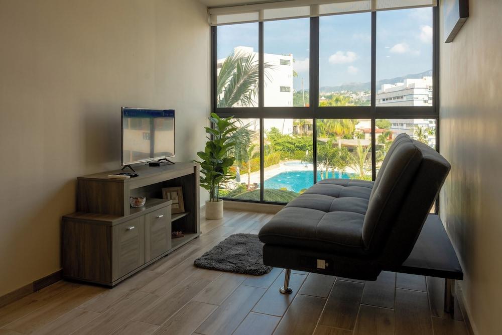 Cozy Apartment 2 Bedrooms Amenities