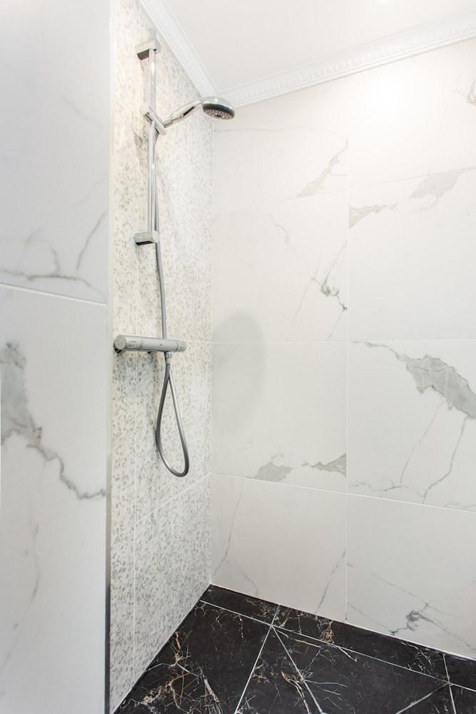 Cosy Studio Near Bastille Place