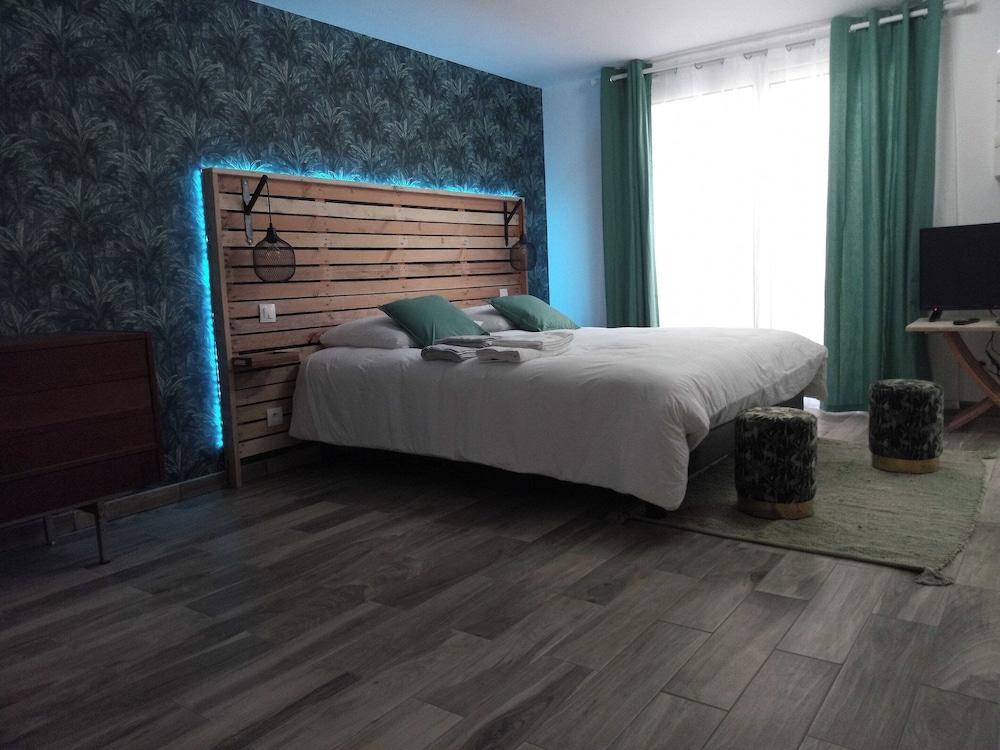 Modern Studio - 2P - Orly