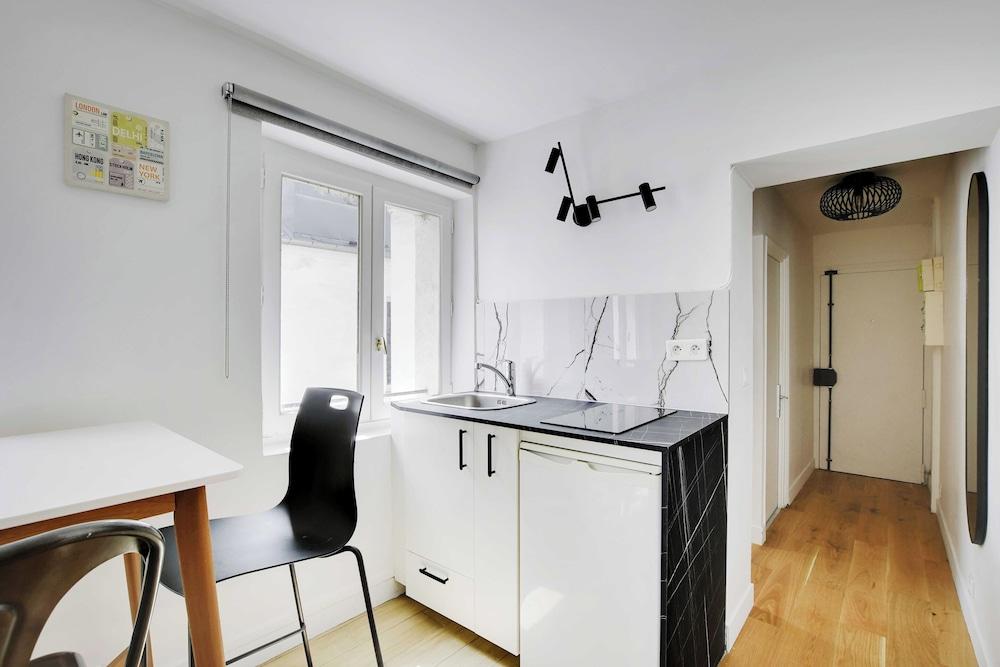 Charming Studio for 2 People - Bastille