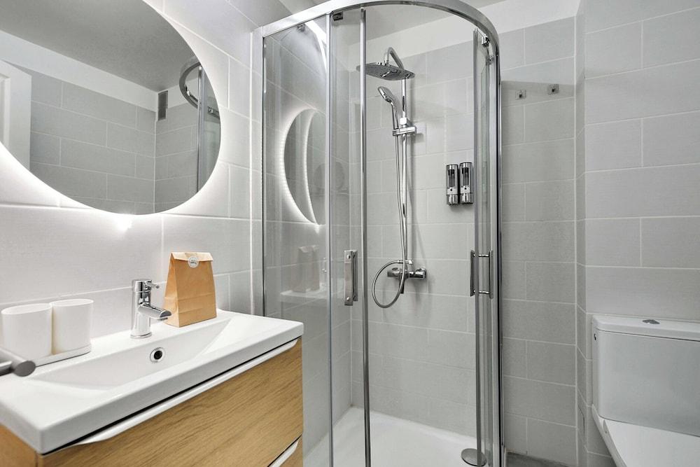 Modern "green Suites" Residence - Meudon/velizy