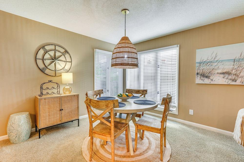 Resort Perks Beach Access: Condo in Hilton Head