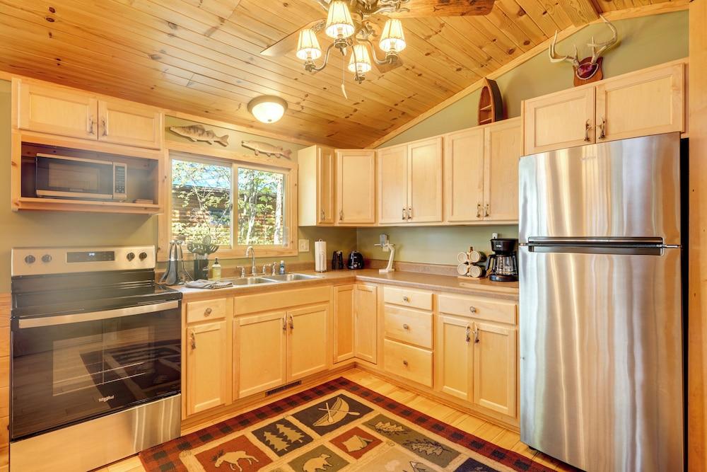 Dock + Fire Pit: Sweet Serenity on Amber Lake