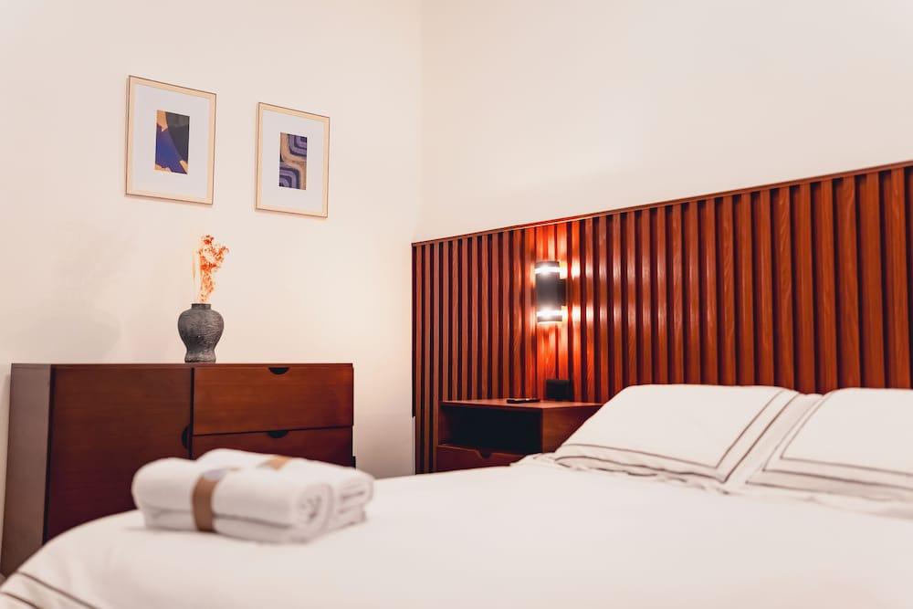 Casa 11-24 by Casa Bolivar