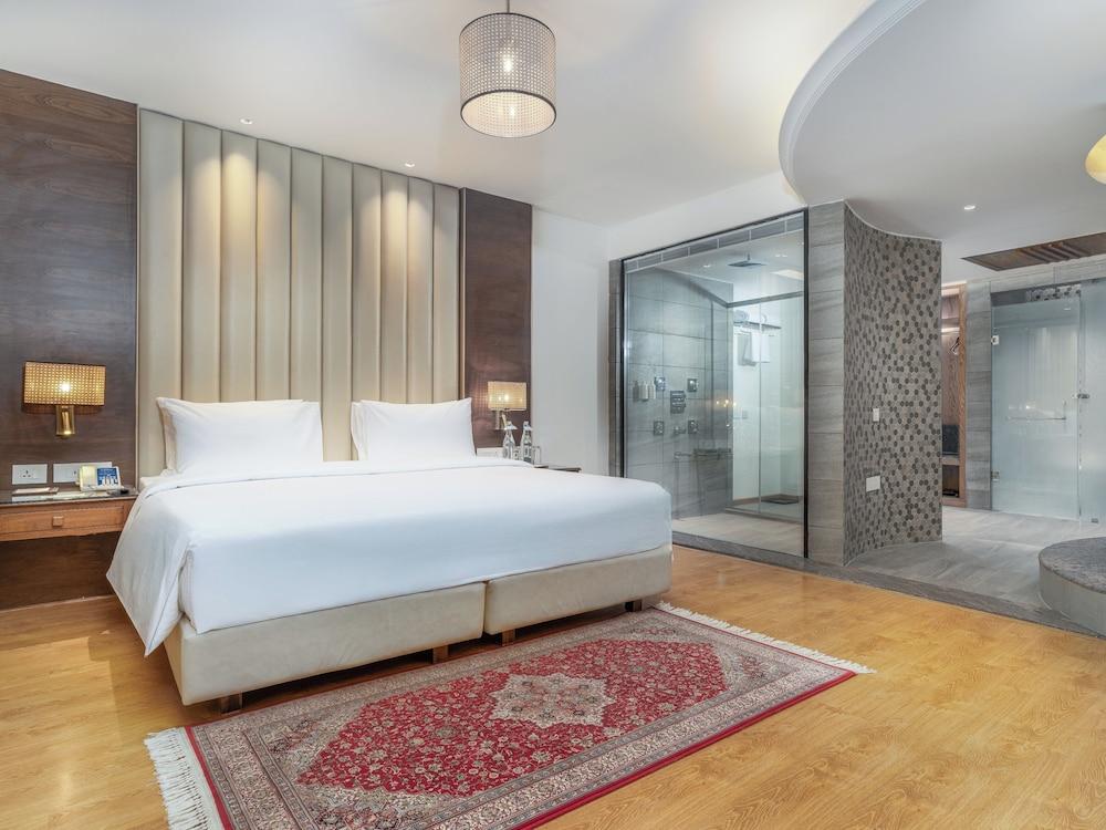 Sarovar Premiere Srinagar