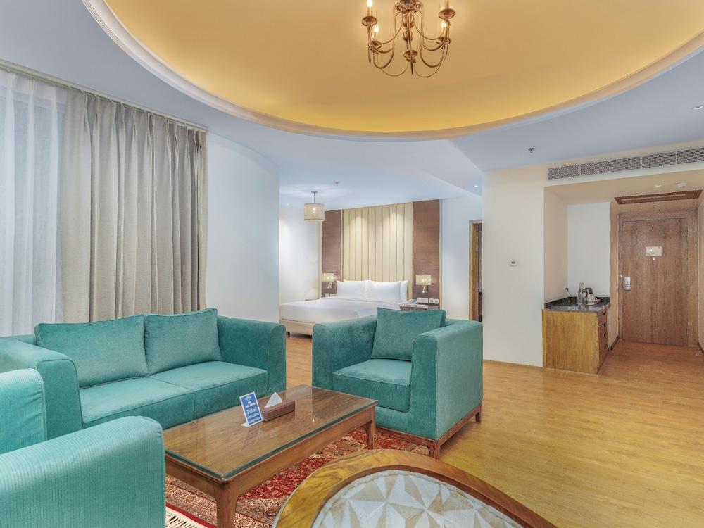 Sarovar Premiere Srinagar