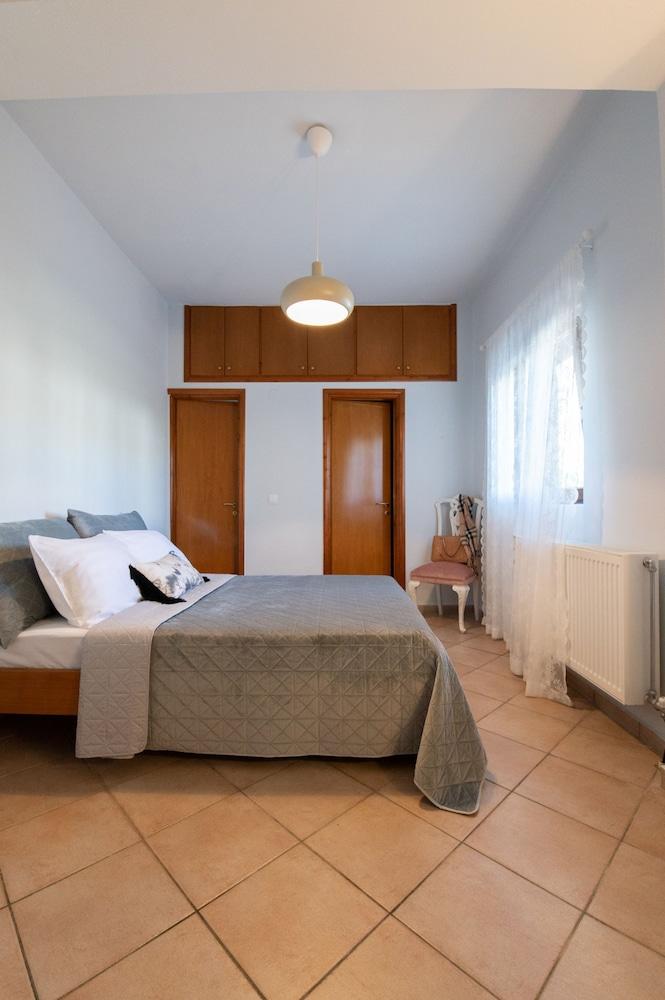 Natalia s Apartment in Tavronitis