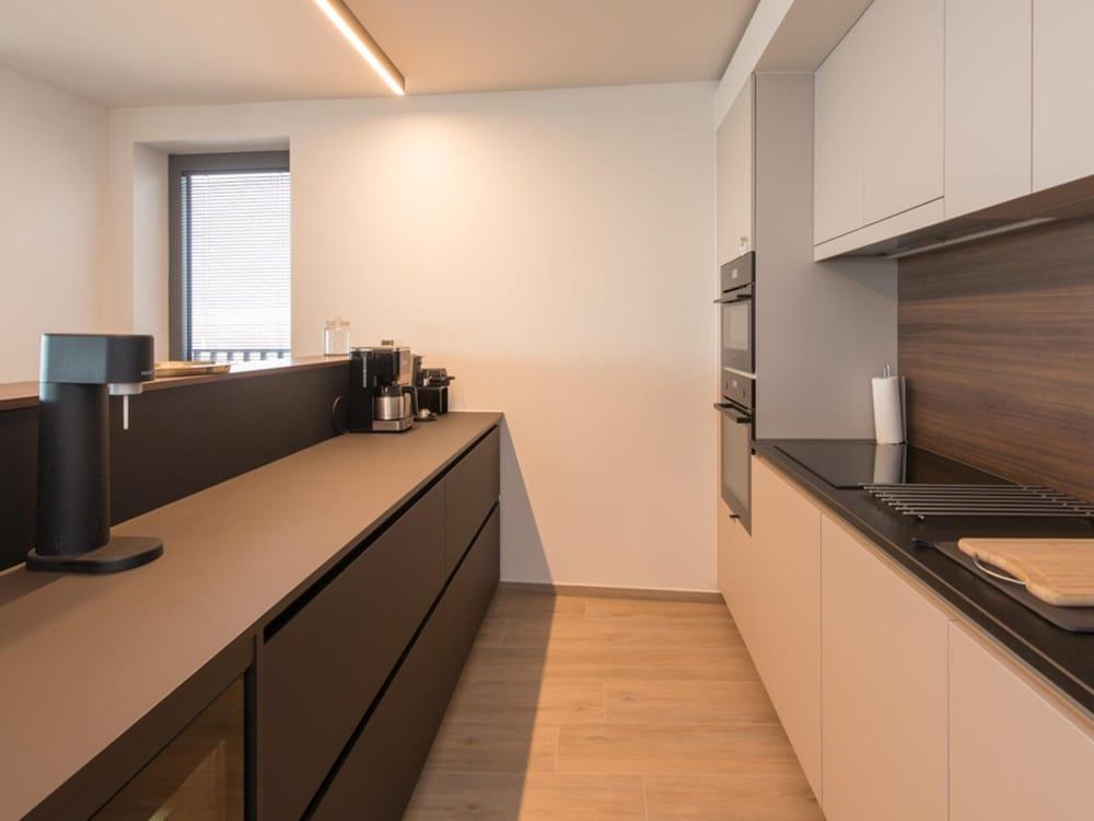 Open View Apartment by the Beach