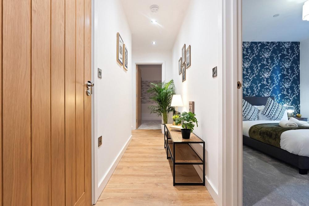 Camden Drive City Apartment