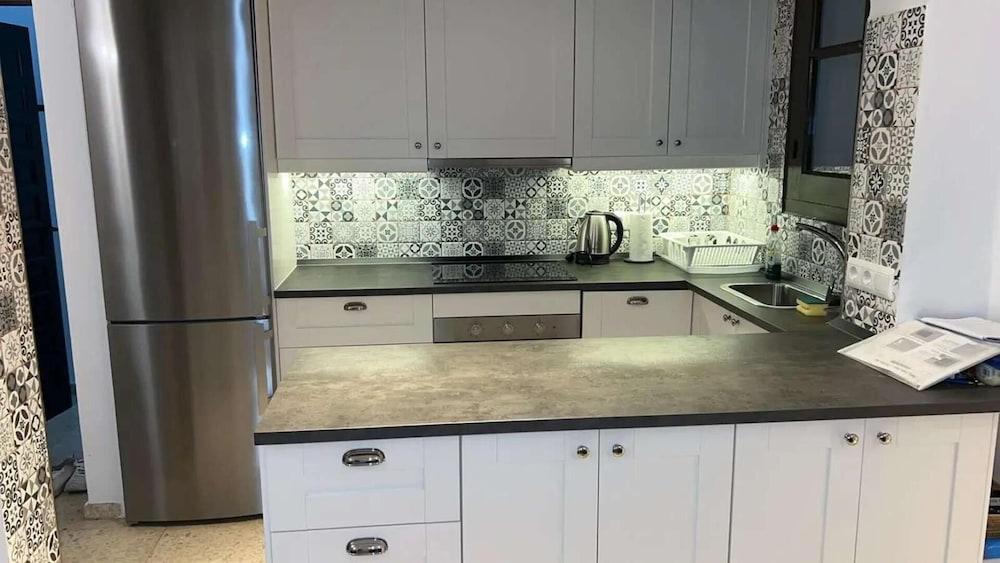 Tranquil Nerja House With Gardens, Pools and spa