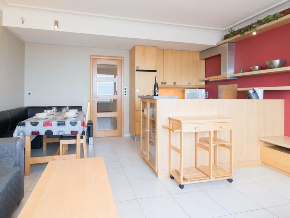 Spacious Apartment With sea View