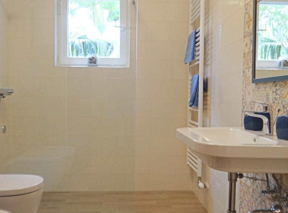 Scenic and Refined Krk Apartment With Terrace