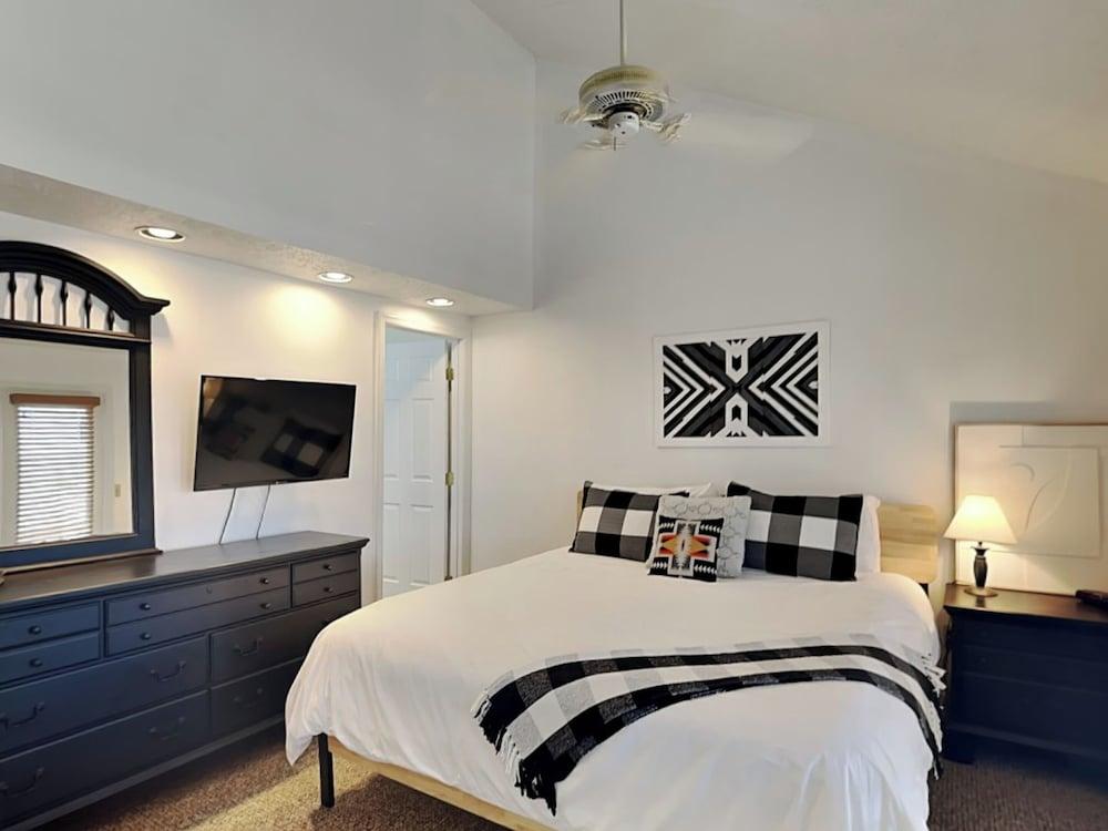 Happy Time by Taylor Made Deep Creek