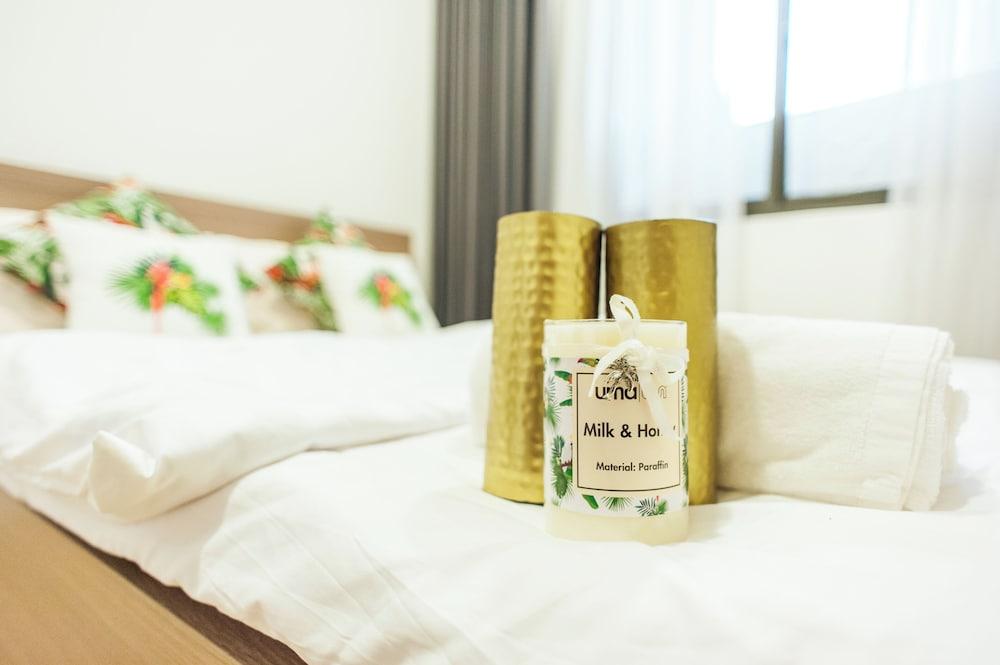 Refined Saigon - Rivergate Apartment