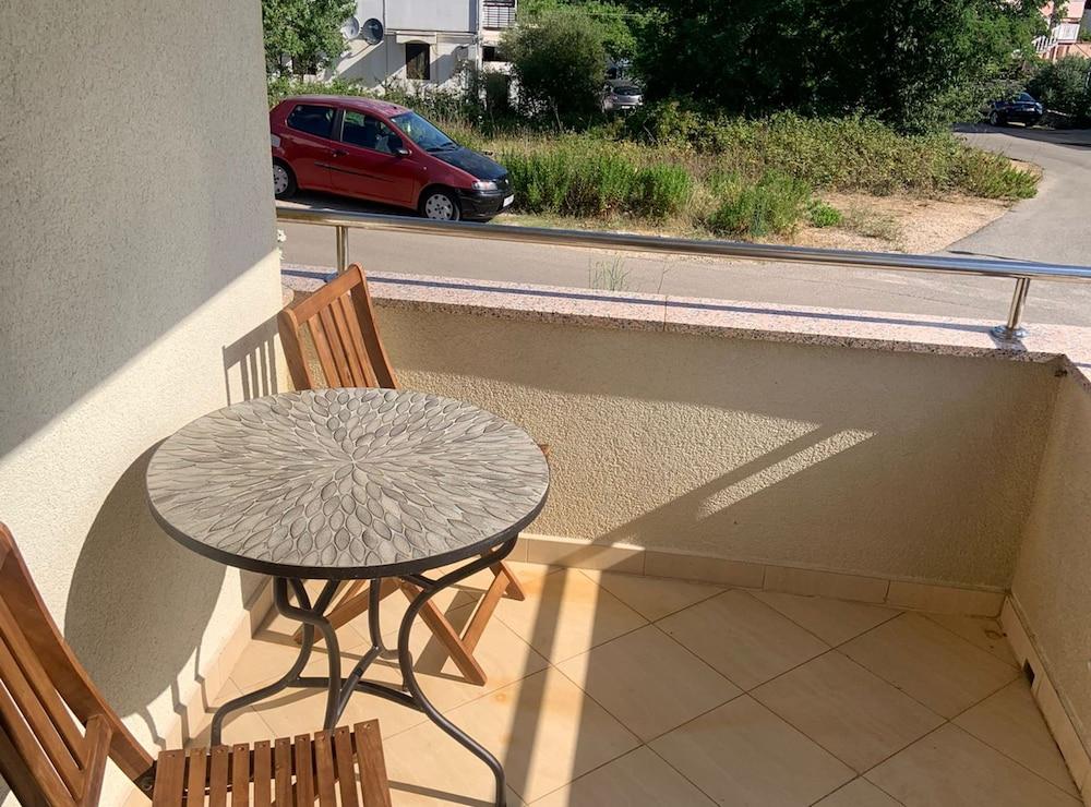 Tranquil and Stylish Apartment Krk With Balcony