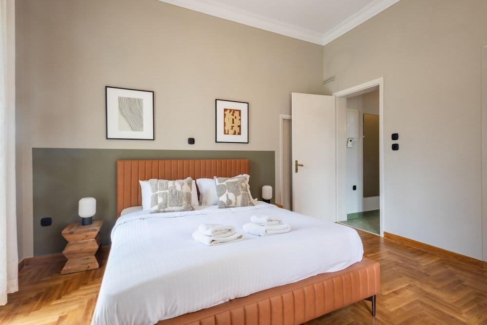 Acropolis View 3-bdrm With Rooftop Garden Jacuzzi