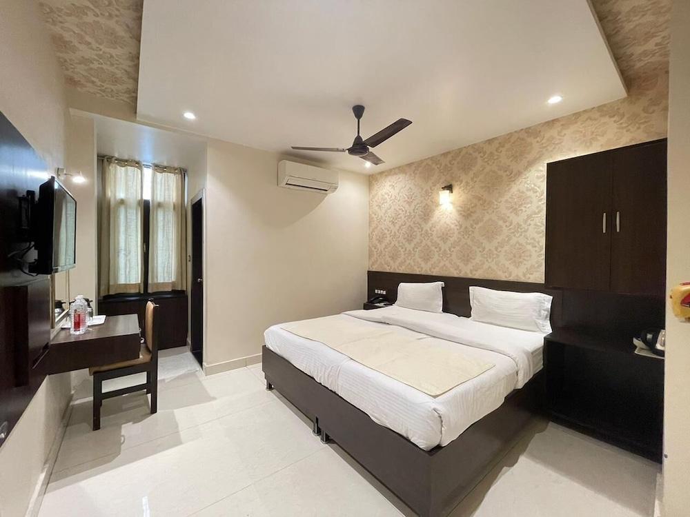 Hotel Park Plaza Varanasi