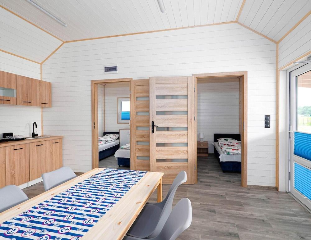 2-bed Holiday Homes With Pool