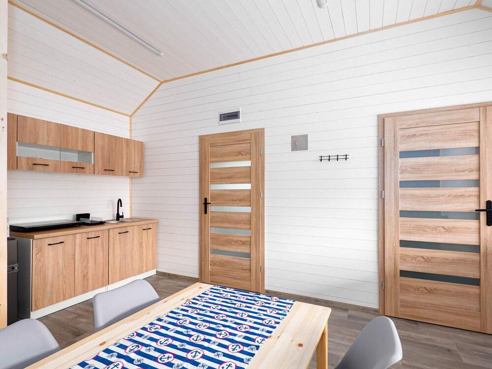 2-bed Holiday Homes With Pool