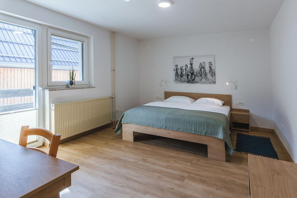 Domačija Log v Bohinju