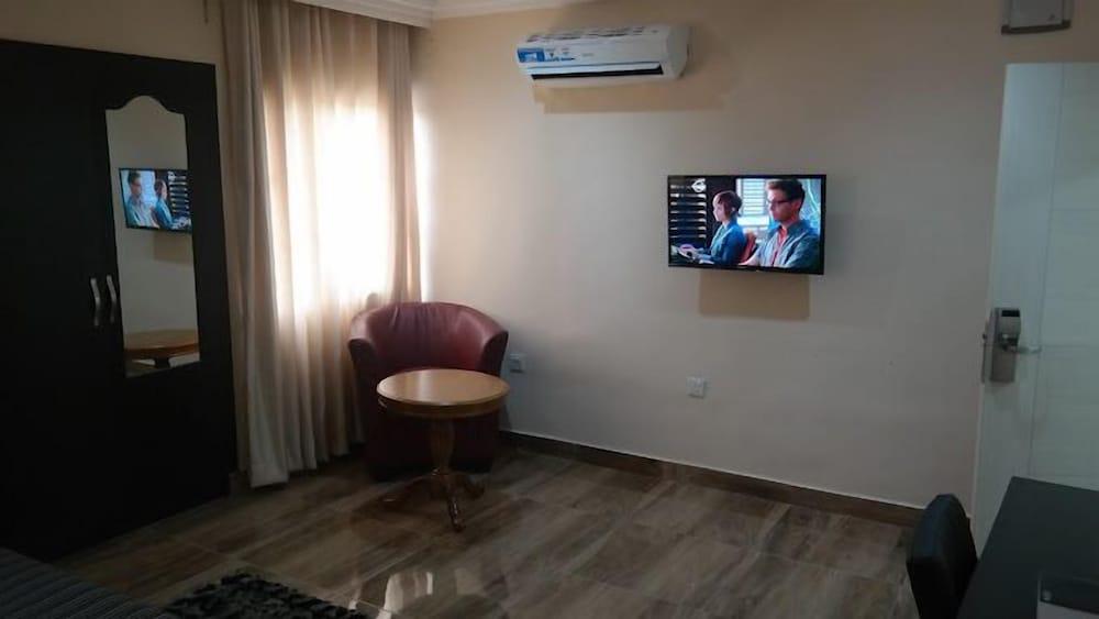 Zizi Luxury Apartment