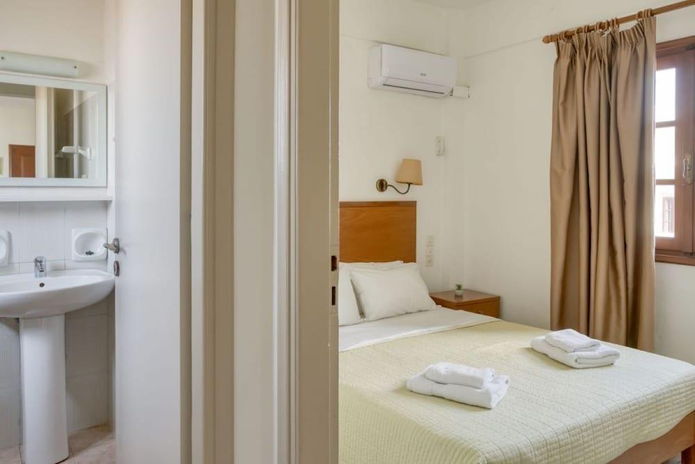 John Mary Apartments by Estia