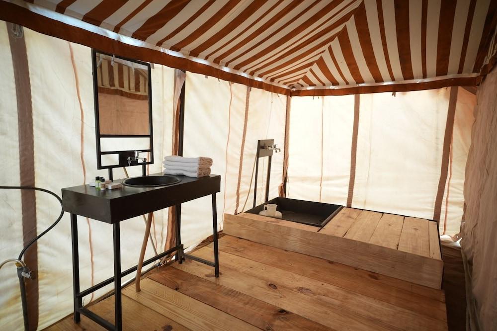 Van Bagh Camp Village