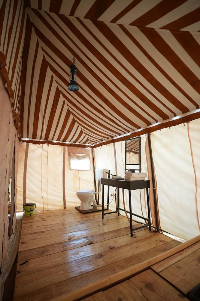 Van Bagh Camp Village