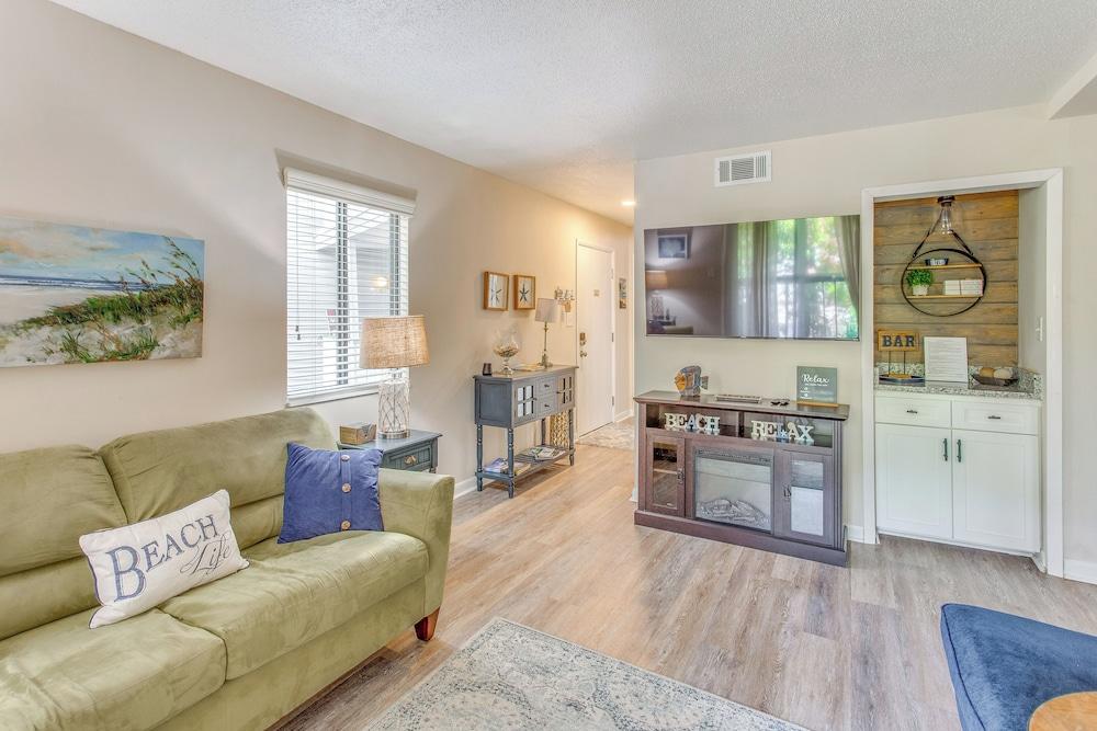 Calabash Condo: Close to Coast & Fishing