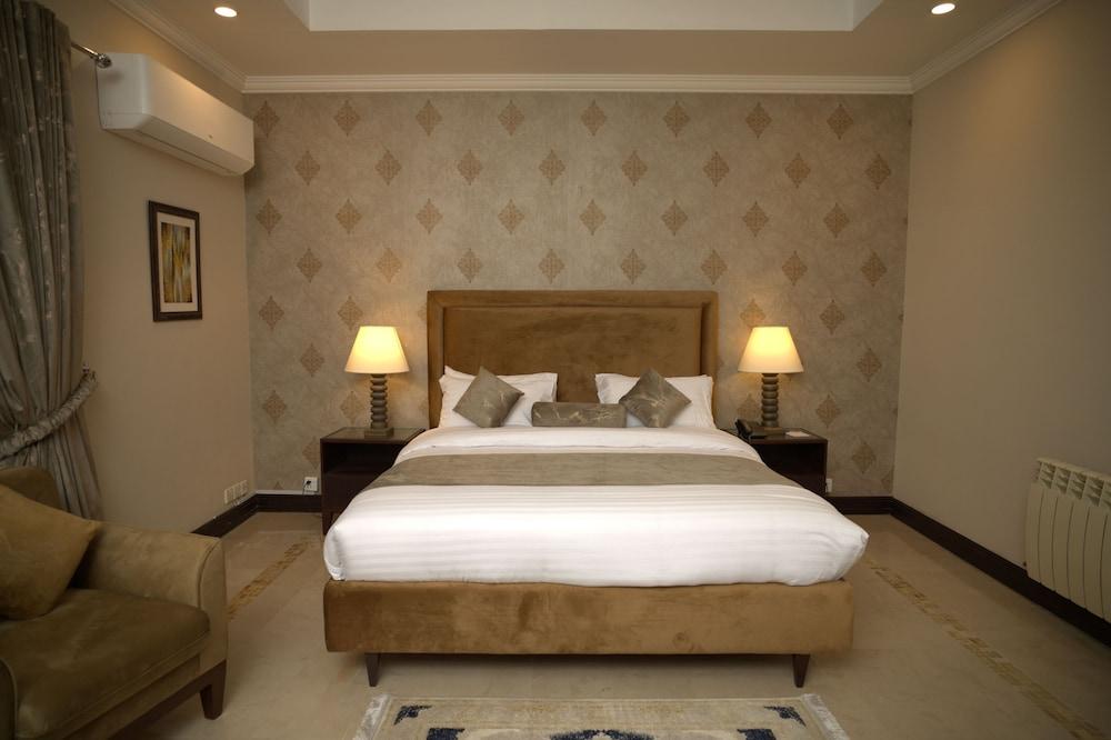 Margalla Hill Residencia