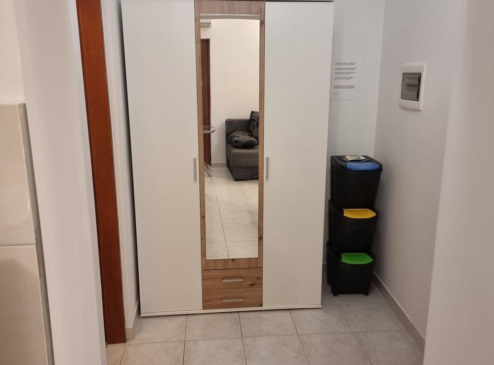 Modern and Bright Fazana Apartment With Balcony and Sea View