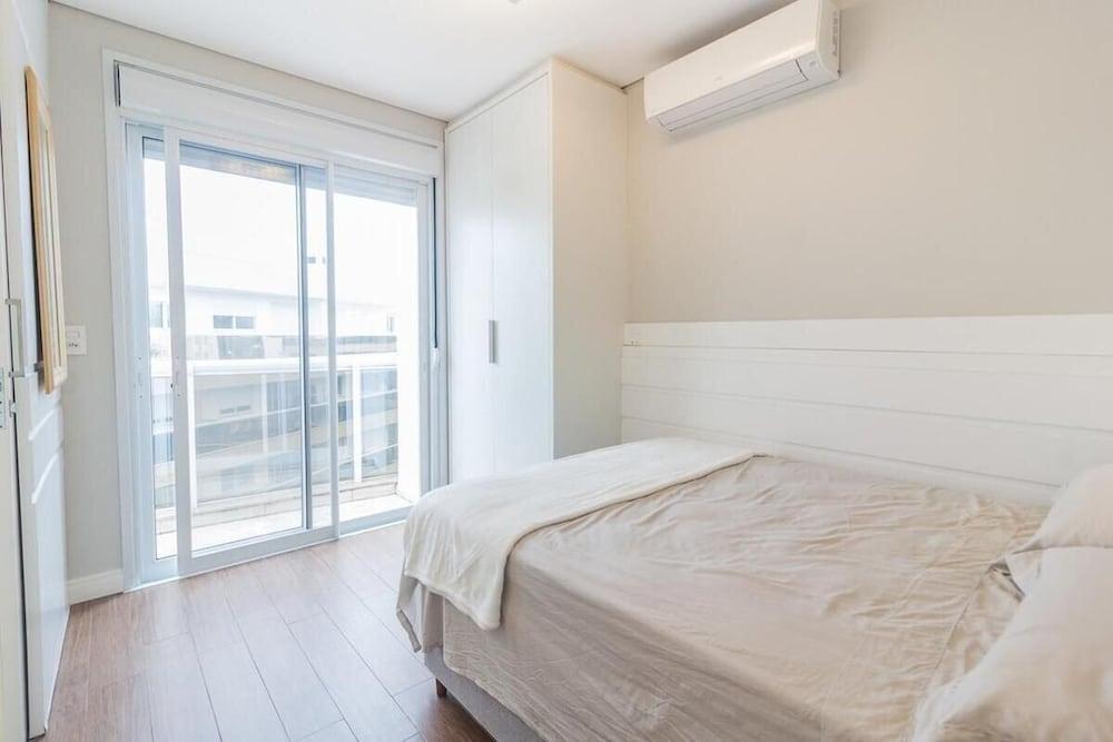 Excelente Cobertura Jurerê com Jacuzzi