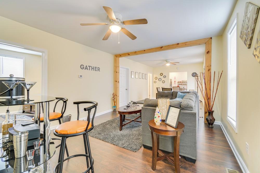 2 Mi to Syracuse University: Apt w/ Fire Pit