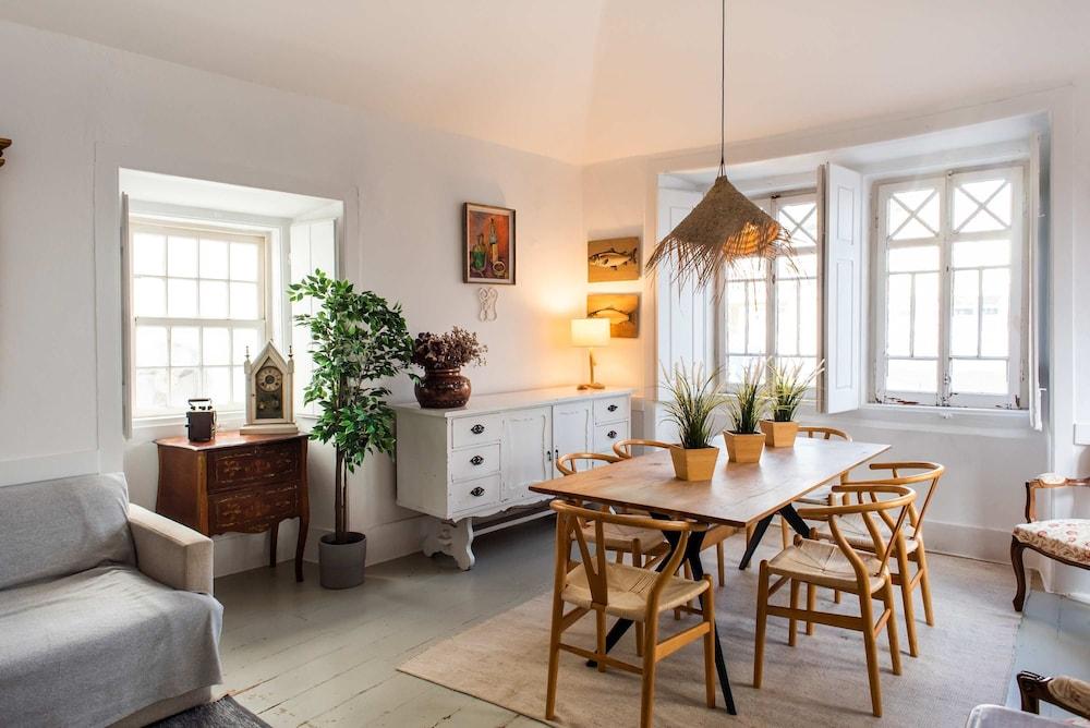 Central Ericeira - Light Filled With Terrace